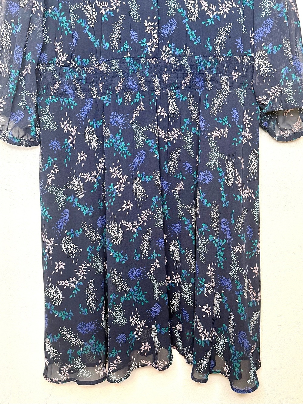 Lane Bryant Navy Blue Floral Chiffon Midi Dress Women's Plus Size 20P Smocked - Picture 5 of 16